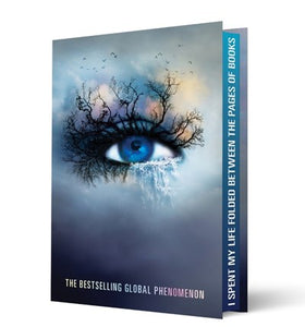 Shatter Me Collector’s Deluxe Limited Edition