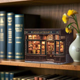 Corner Coffee Shop Book Nook Kit (Hands Craft)