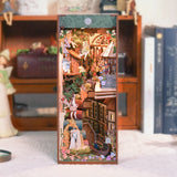Shakespeare's Verse w/ Dust Cover Book Nook Kit (British Library x Tonecheer)